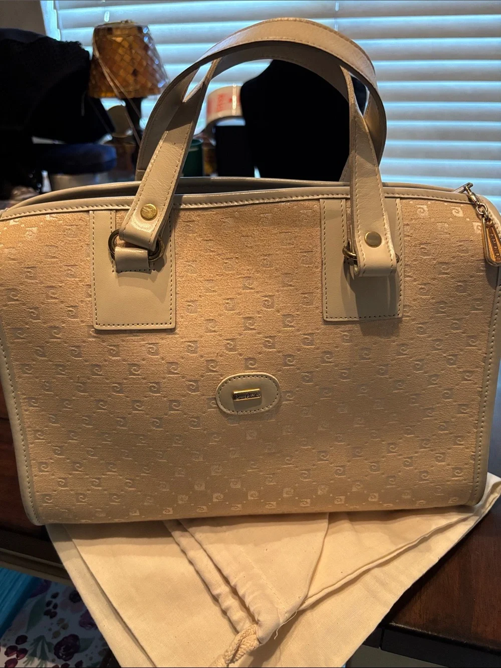 Beautiful Vintage Pierre Cardin Bag